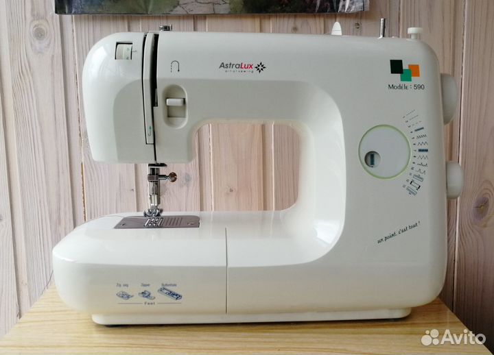 Машинка швейная AstraLux 590