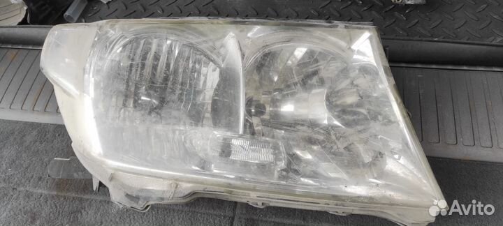 Фара и туманки Тойота LK200