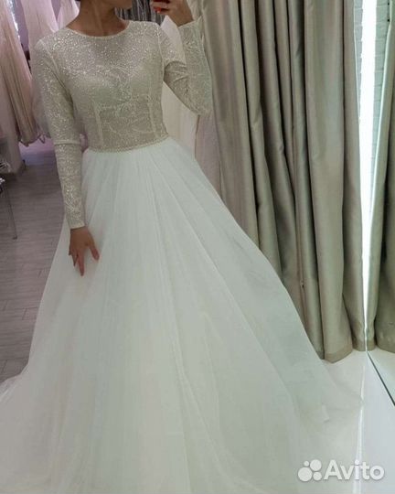 Свадебное платье