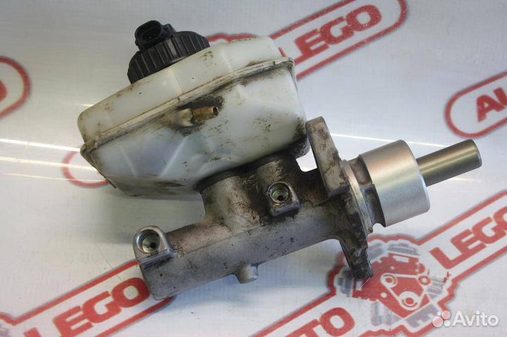 Главный тормозной цилиндр Opel Vectra B 1999