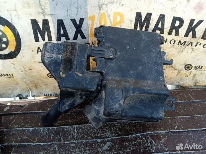 Корпус воздушного фильтра Kia Sportage 1993 (б/у)