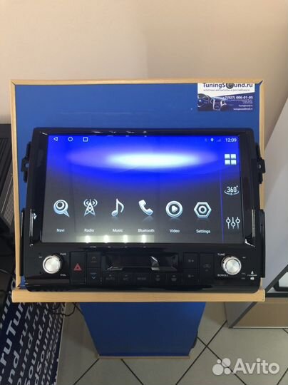 Штатная мультимедия Toyota FJ Cruiser