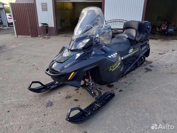 Снегоход BRP Commander 800