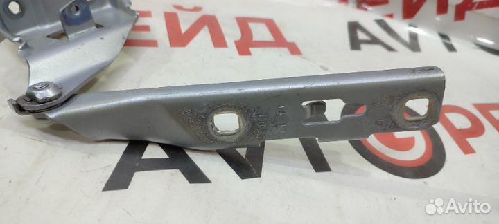 Крепление капота Audi A5 8T cdnc 05.06.2014