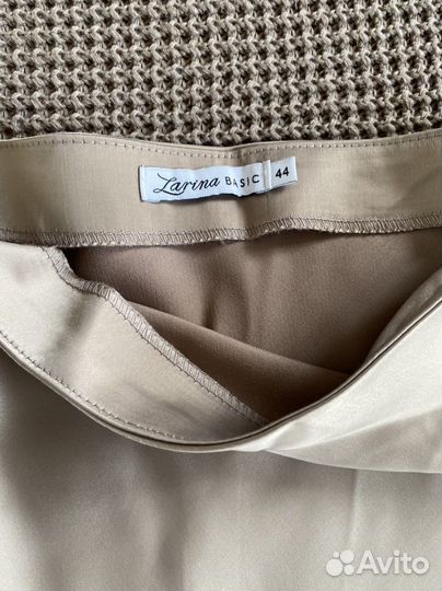 Атласная Юбка миди Zarina 44