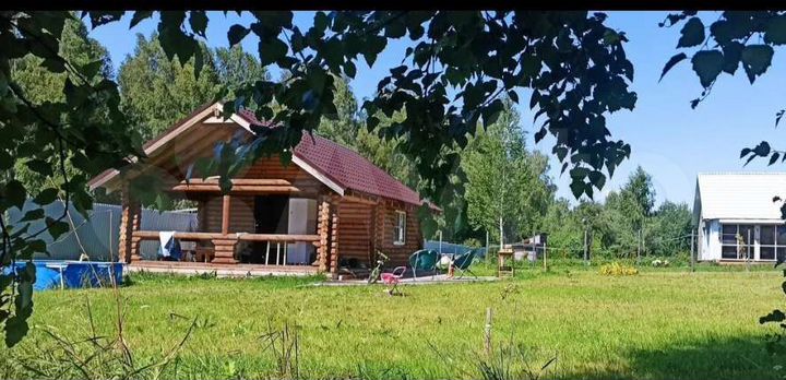 Дом 1111 м² на участке 10 сот.