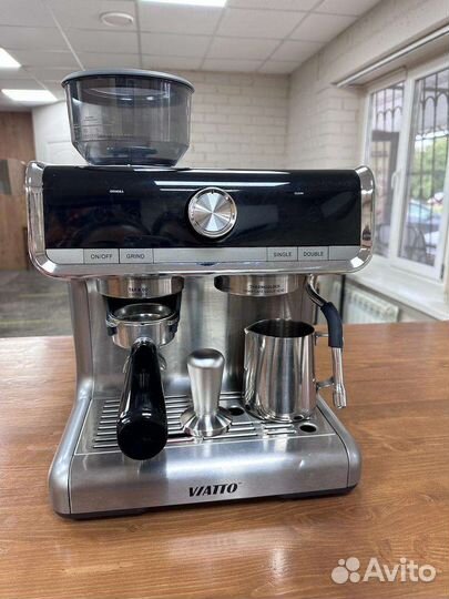 Кофеварка новая