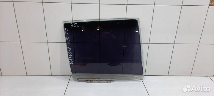 Стекло двери заднее правое