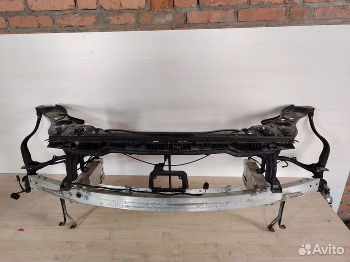 Телевизор мерседес CLS