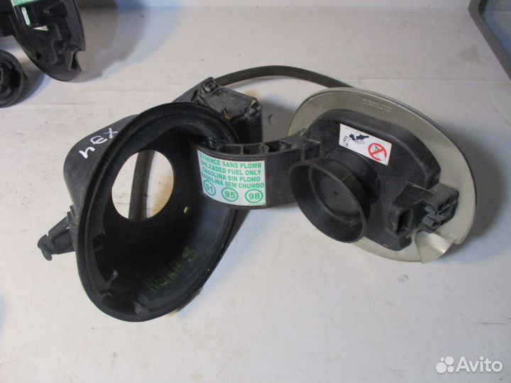 Лючок бензобака Renault Megane 3 KZ1B K4M 2014