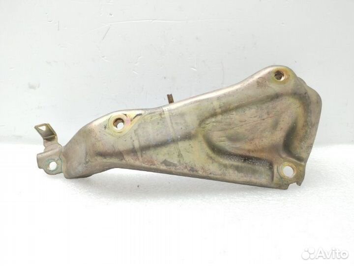 Тепловой экран Toyota Noah AZR60 2.0 1AZ 2003