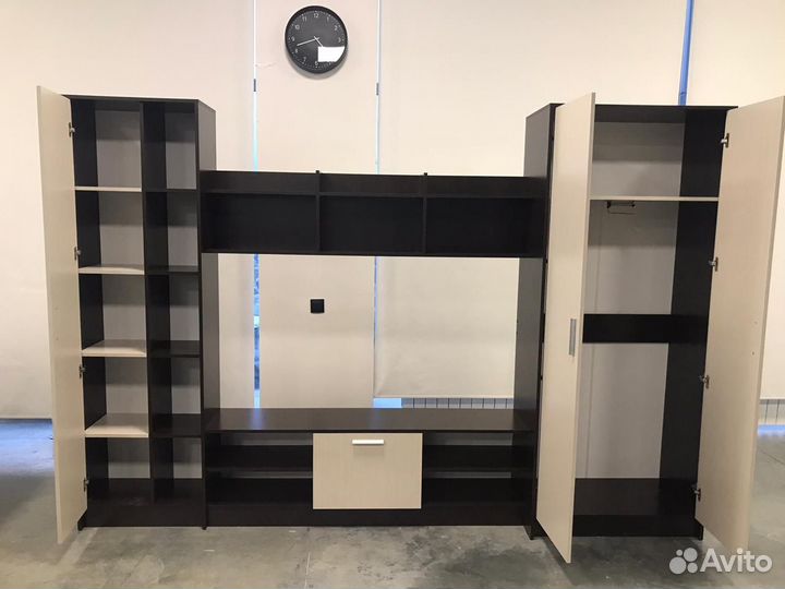 Простота и лаконичность - Стенка Вена