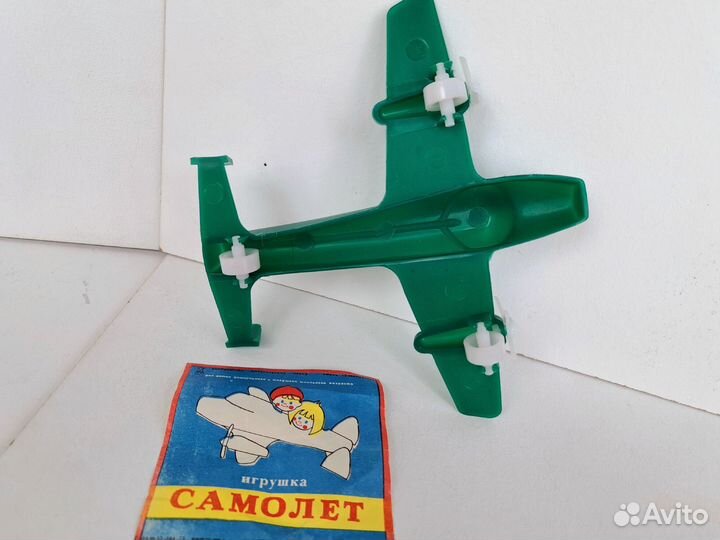 Пластмассовый самолет СССР