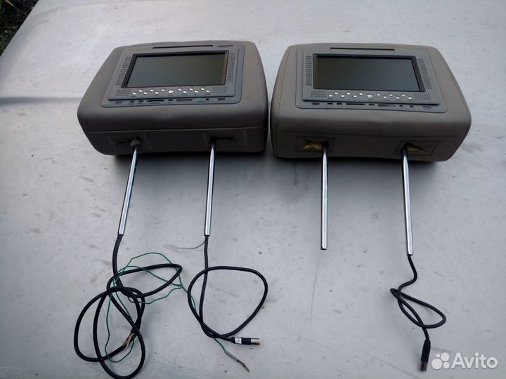 Подголовник с монитором