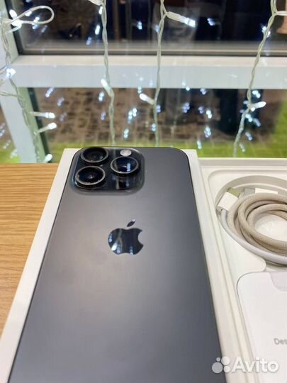 iPhone 15 Pro, 256 ГБ