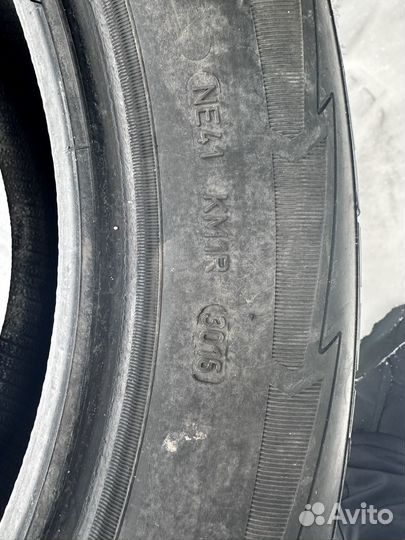 Goodyear UltraGrip Ice 225/60 R17 104R