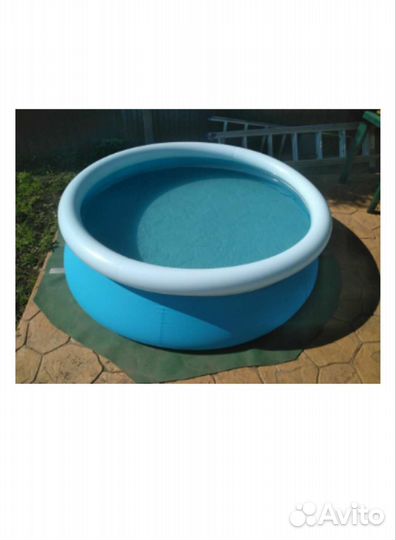 Надувной бассейн
