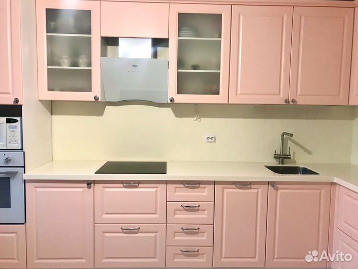 Кухня современная на заказ. Доставка и сборк