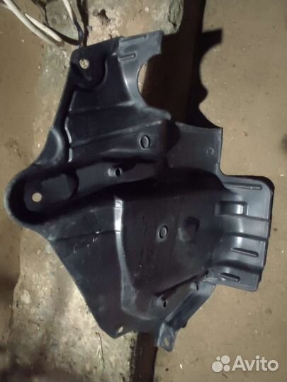 Защита двигателя правый и левый Nissan эксперт