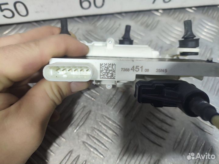 Б/У Доводчик задней левой двери BMW#001