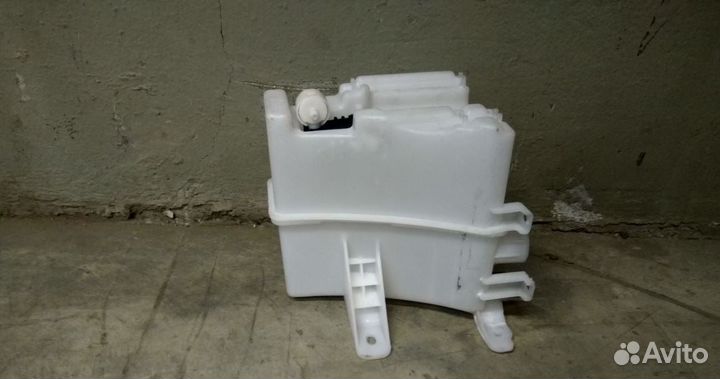 Бачок стеклоомывателя Chevrolet Aveo T300 2012-нв