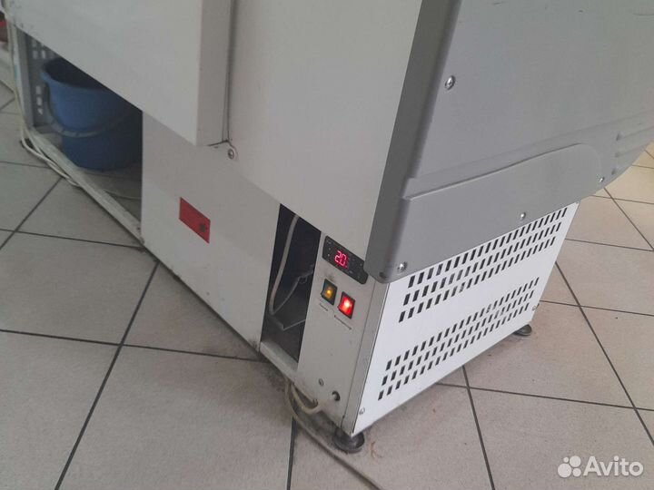 Холодильная витрина