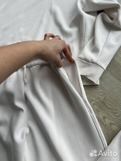 Женский костюм