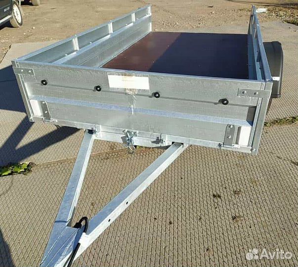 Прицеп на легковой автомобиль в Крыму 2,5 х1,3 м