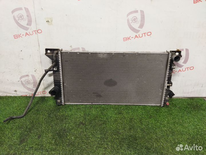 Радиатор охлаждения двс Lincoln Navigator 3 07г