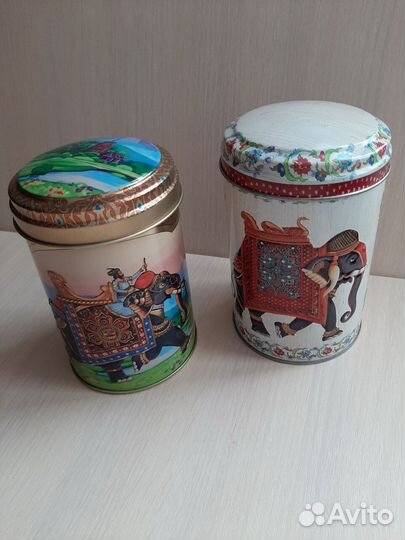 Металлическая банка для сыпучих продуктов 