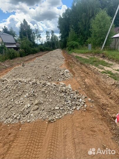 Отсыпка дорог боем, шебнем, асфальтной крошкой