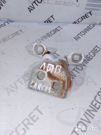 Петля двери передняя левая Лада Ларгус 1