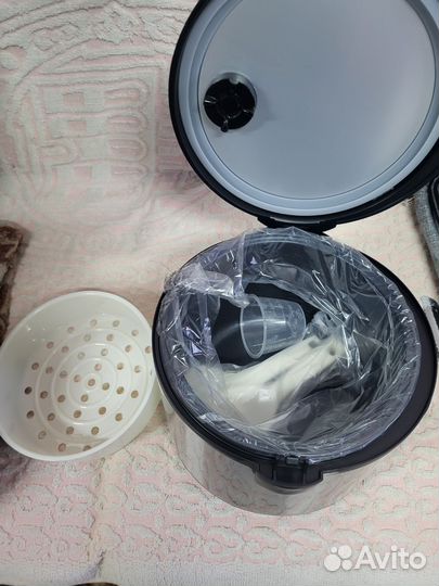 Мультиварка новая