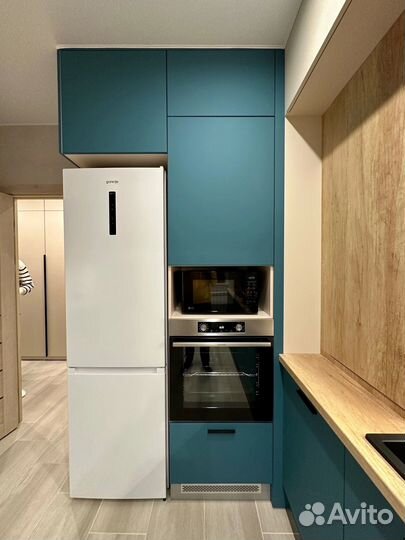 Кухня под потолок из мдф на заказ в Новосибирске