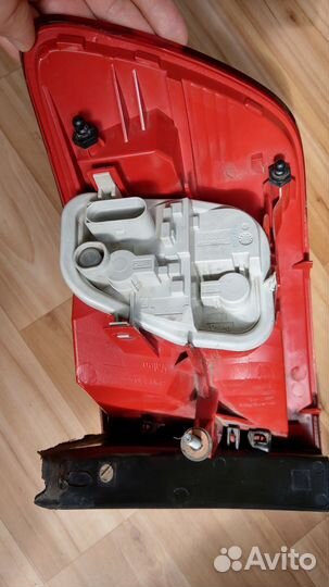 Фонарь задний левый 4F9 945 095 E