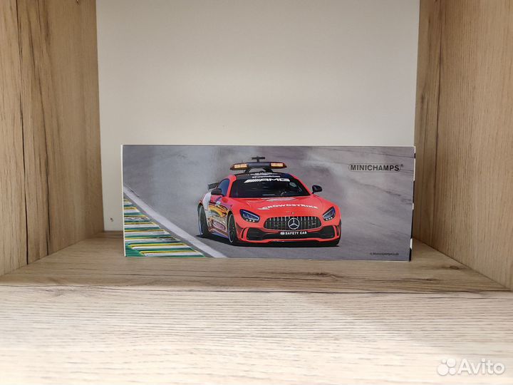 Mercedes-Ben GTR Safety Car F1 / Minichamps 1:18