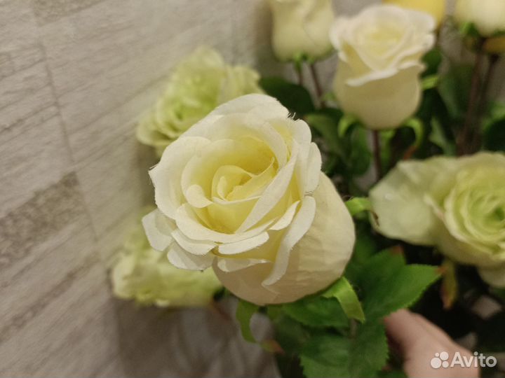 Кермическая ваза+искусственные цветы