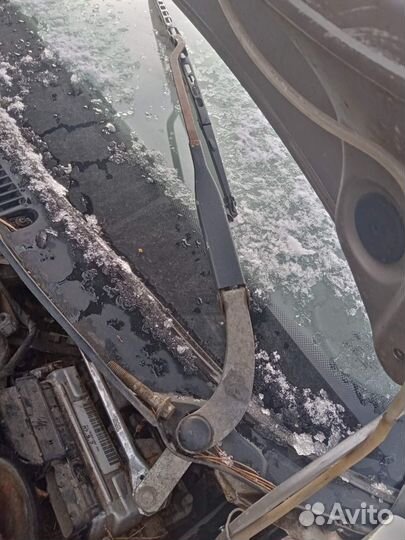 Поводок дворников передний Chery Amulet A15