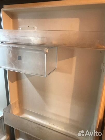 Холодильник Haier C3F532CWG