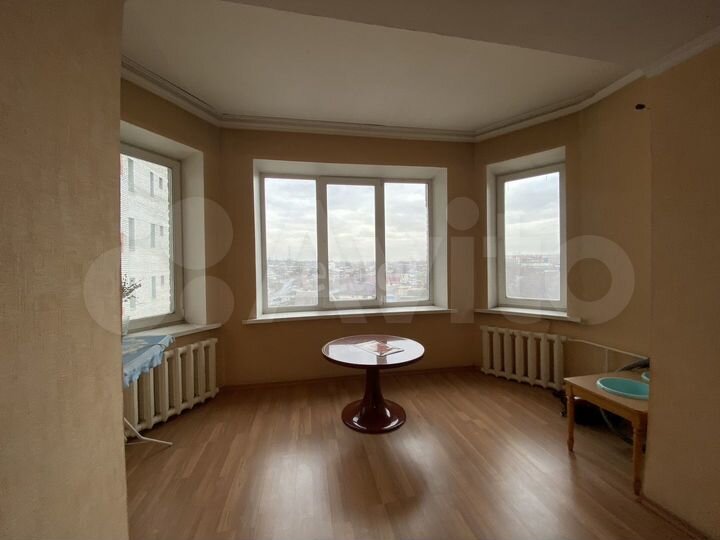 3-к. квартира, 122,2 м², 4/9 эт.