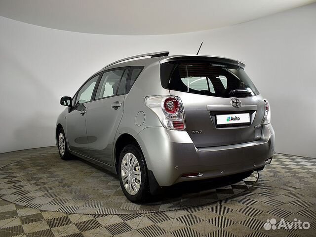 Toyota Verso 1.8 CVT, 2011, 143 000 км