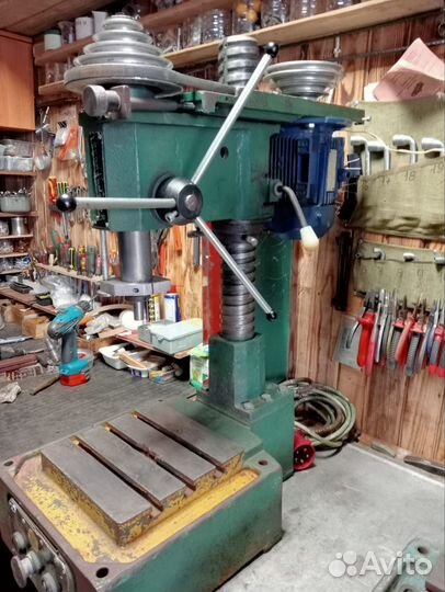 Сверлильный станок 2м112