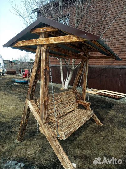 Качеля садовая деревянная в наличии
