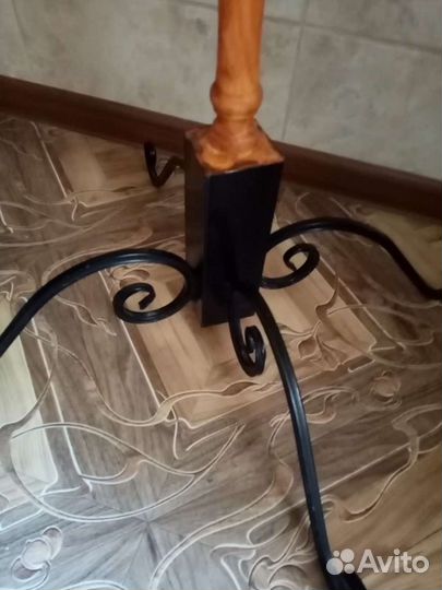 Подставка для цветов напольная