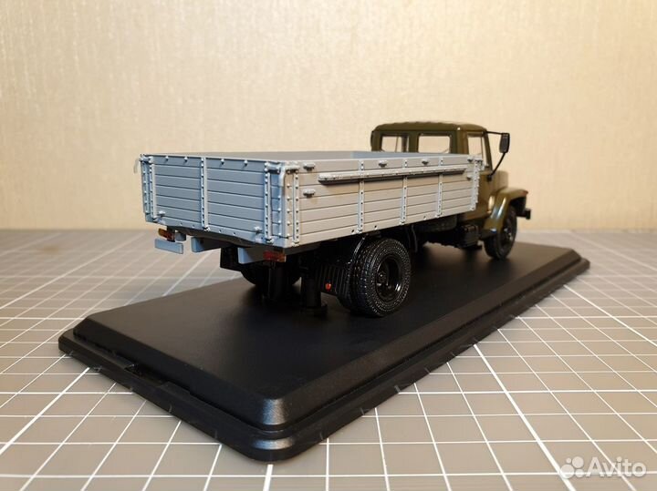 Газ-3307 бортовой двигатель змз-513 хаки-серый SSM