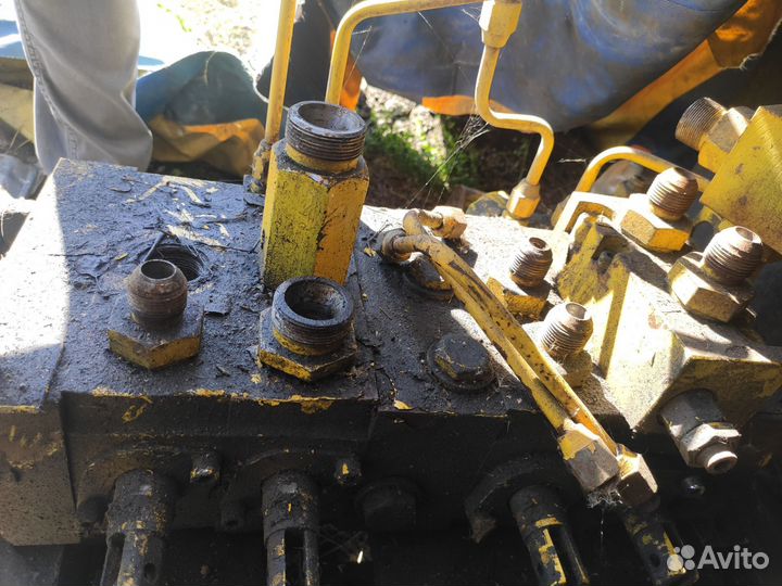 Гидрораспределитель для автокрана кс-45721