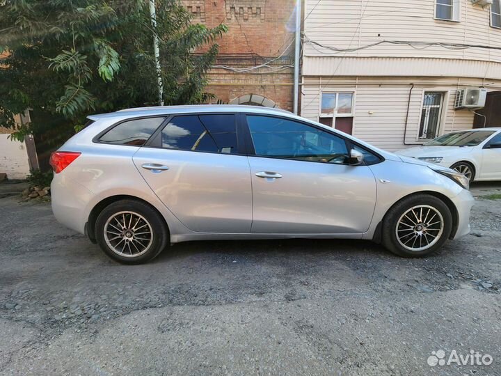 Kia Ceed 1.6 AT, 2015, 137 000 км