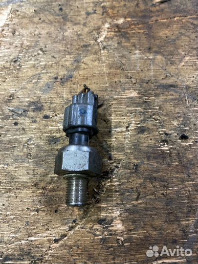 Датчик детонации Toyota Vista