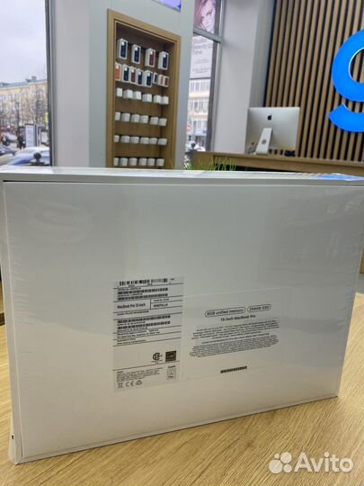 Apple macbook 13 pro M2 2022 новый