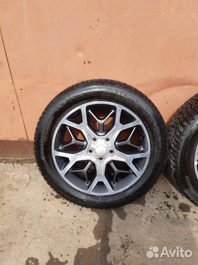 Колеса R20 Jeep Grand Cherokee WK2 диски оригинал